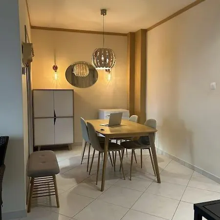 Ifestionos 2-bedroom Apartamento *