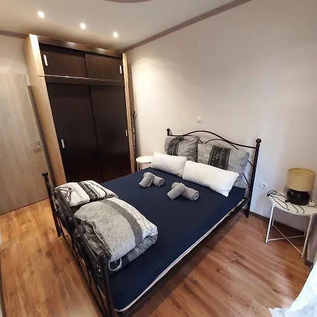 Ifestionos 2-bedroom Apartamento